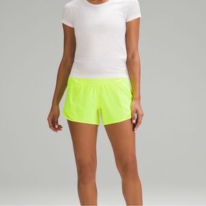 Lululemon Hotty Hot Short *2.5" lined BNWT